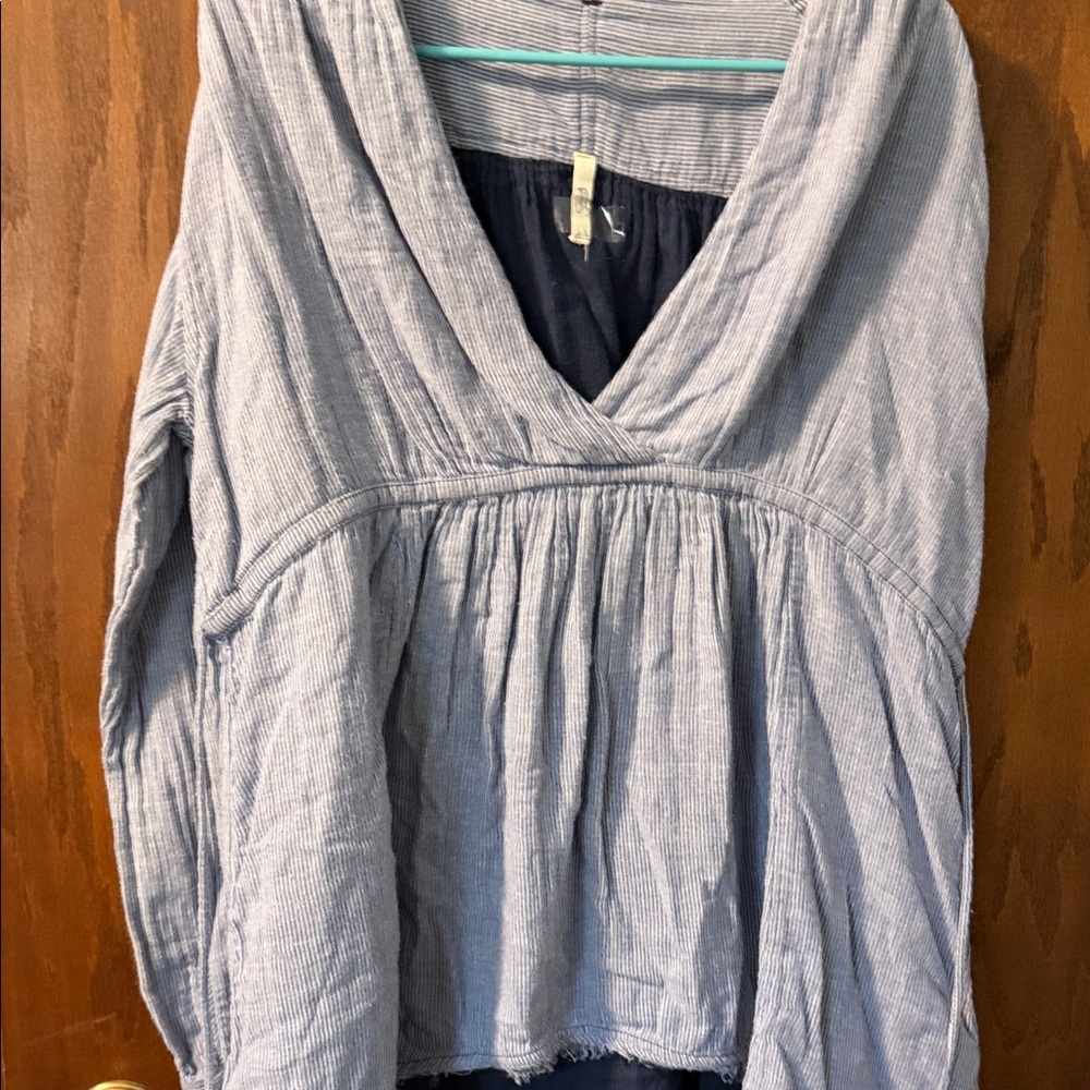 Free People Sz Lg 100% Cotton Blue and White Striped  Lined Top Distressed Hem
